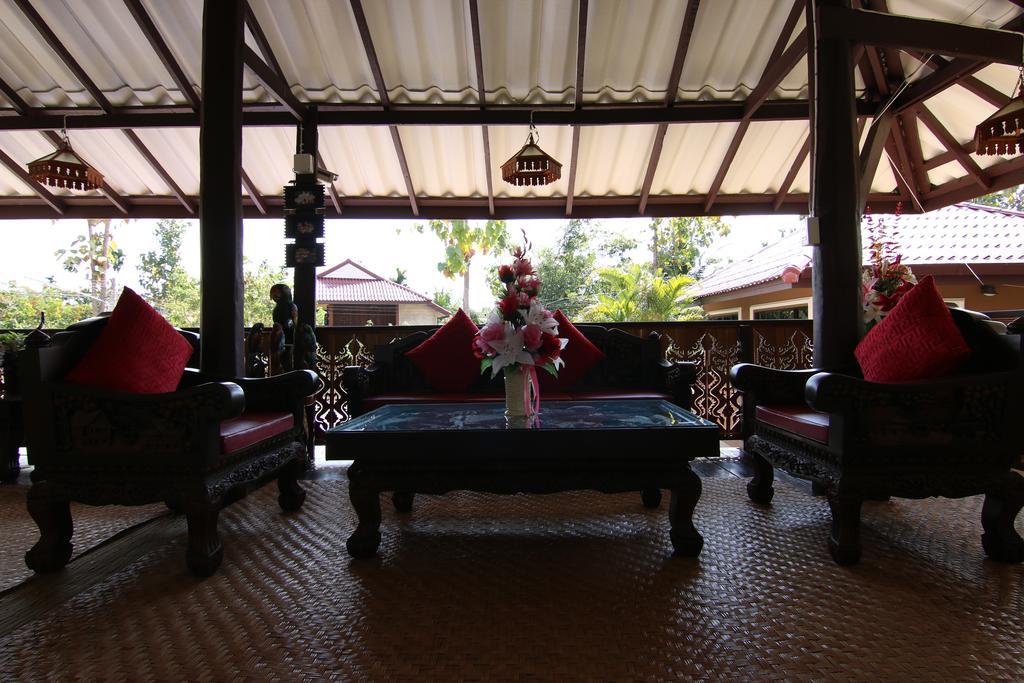 Little-Teak Homestay Chiang Mai Bagian luar foto