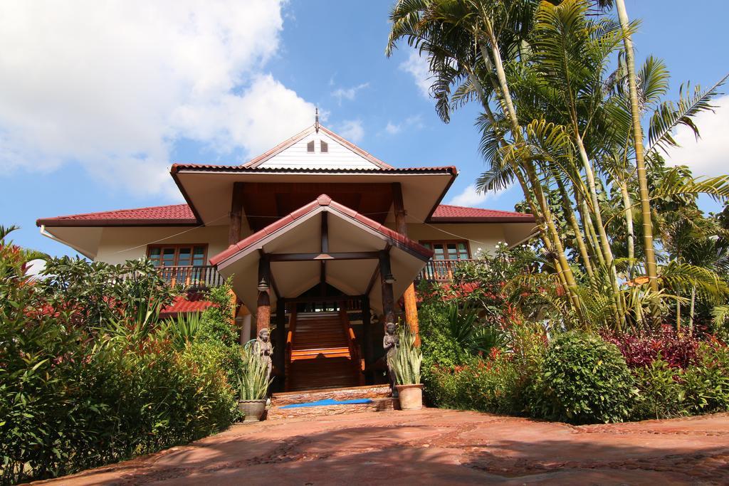 Little-Teak Homestay Chiang Mai Bagian luar foto
