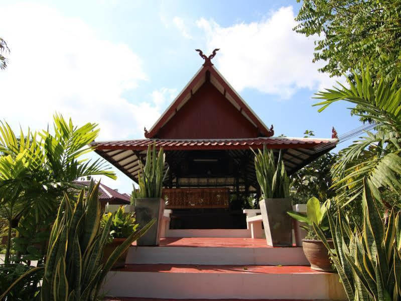 Little-Teak Homestay Chiang Mai Bagian luar foto